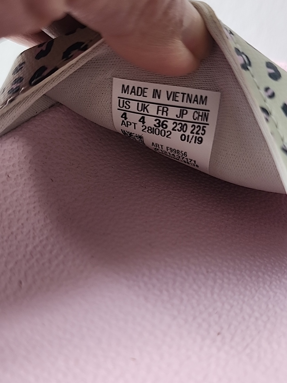 Adidas Adilette Showerpink Leopard Slip On Sandal Slides, Size  US 4 - Picture 3 of 8